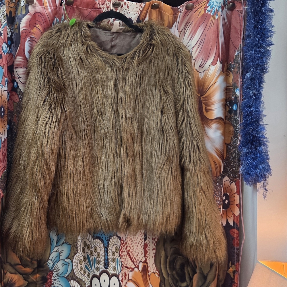 Forever 21 Exclusive Tan Teddy Jacket, 2010- Aesthetic (L)